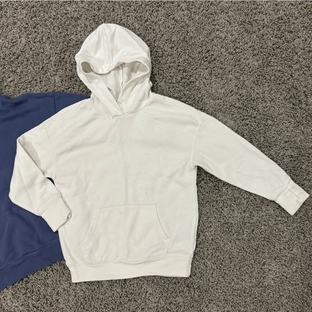 Set of 2 Old Navy white and blue girls hoodies, size XS 5